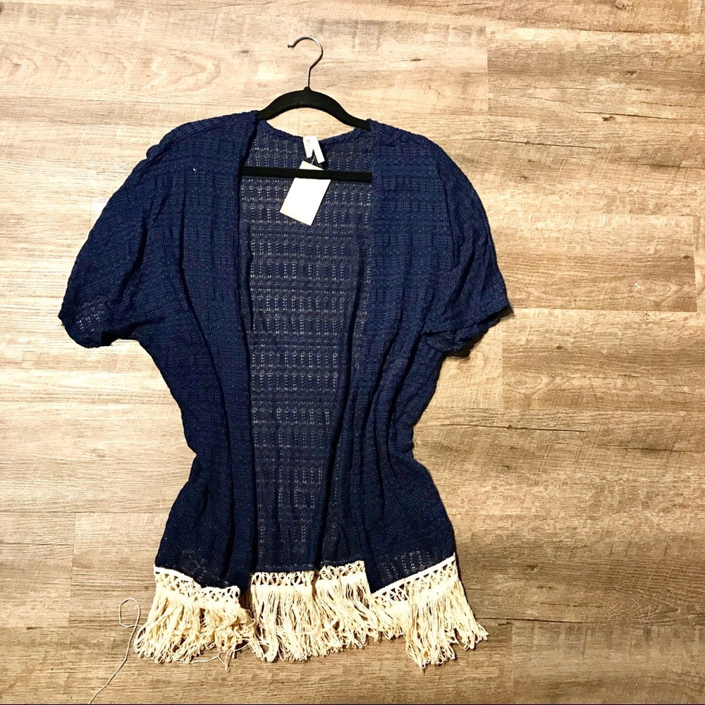 NWT Knit Short-Sleeved Cardigan with Tassel Hem